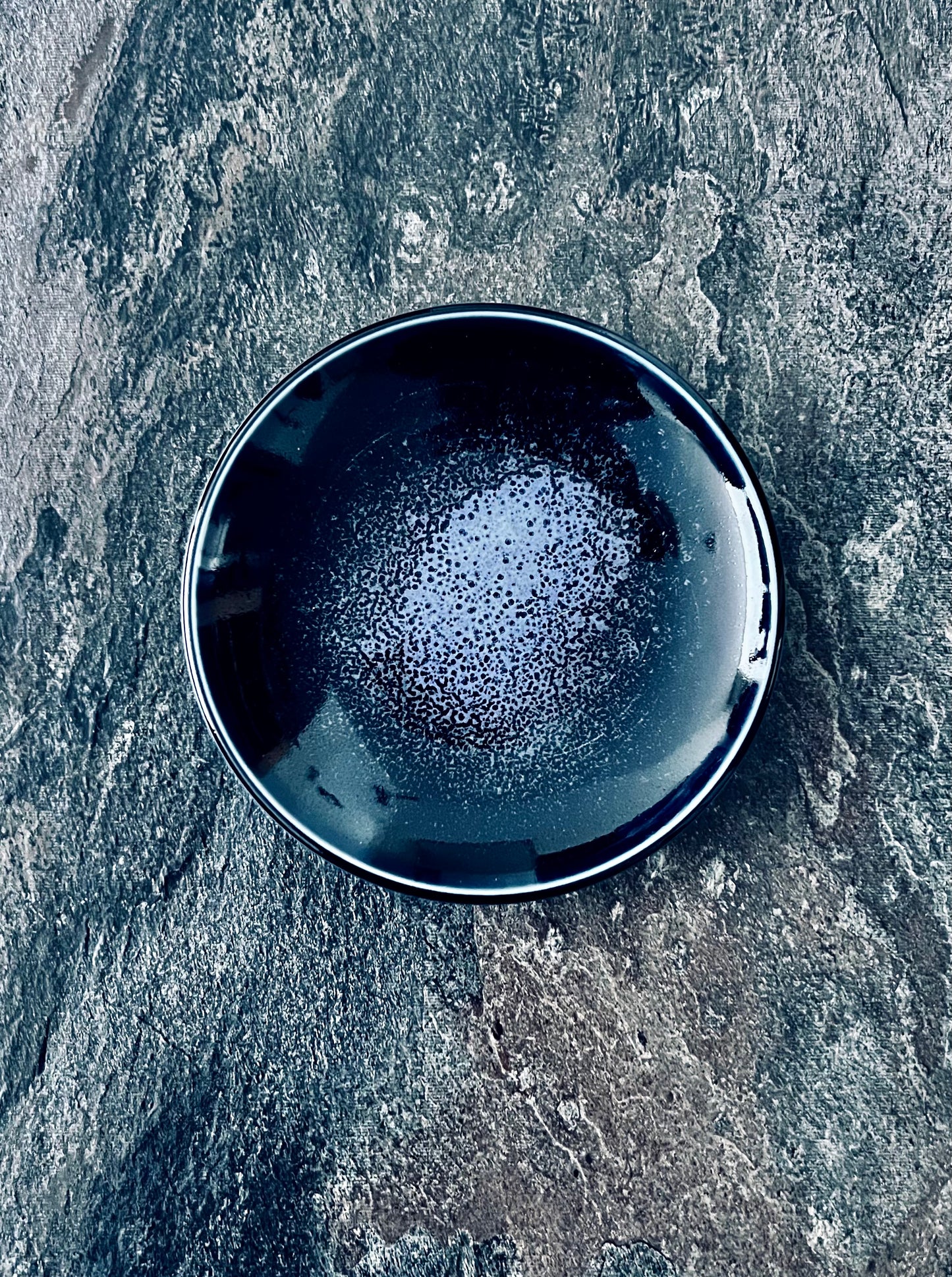 Mino Ware Small Plate – Lapis Blue Crystal Glaze