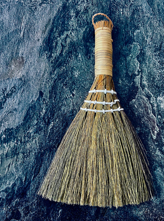 Handcrafted Mini Broom – Natural Japanese "Koujin" Style