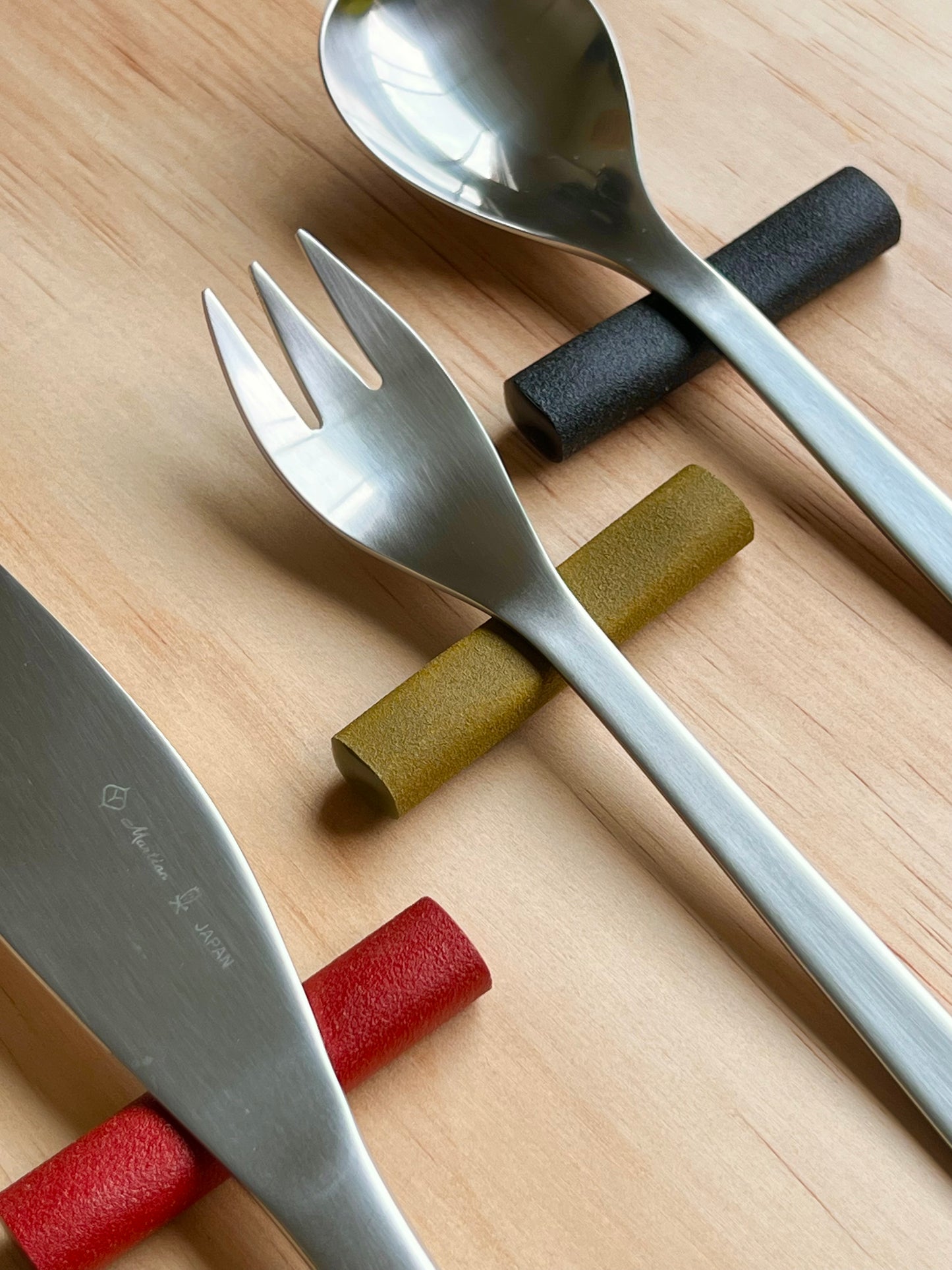 Minimal Japanese Chopstick Rest "Ryoku-cha green"