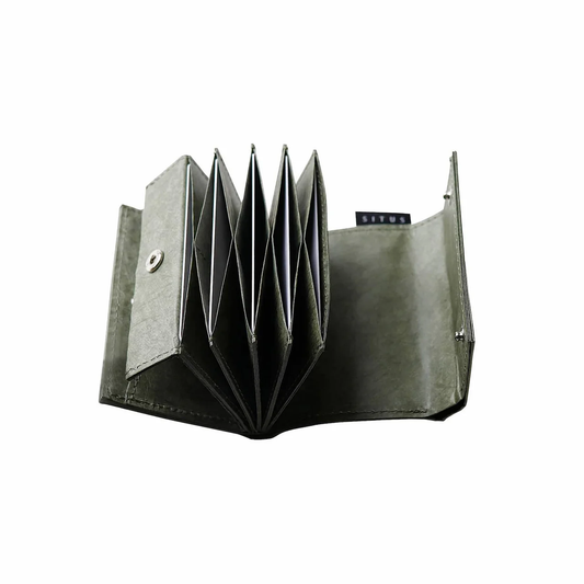 Situs Minimalist Wallet – Made with Tyvek® "Ivy Green"