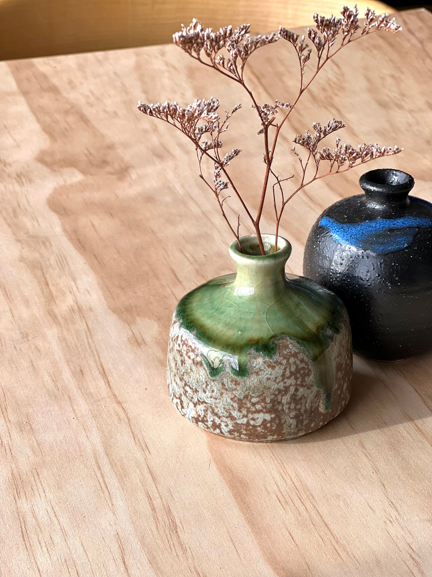 Mino Ware Handmade Bud Vase “Koke” (Moss)