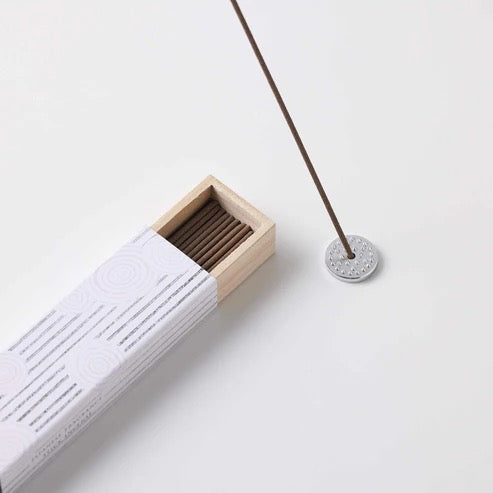 KOSAIDO – Magnolia (Mokuren) Incense Sticks (40 Sticks) with Aluminum Holder