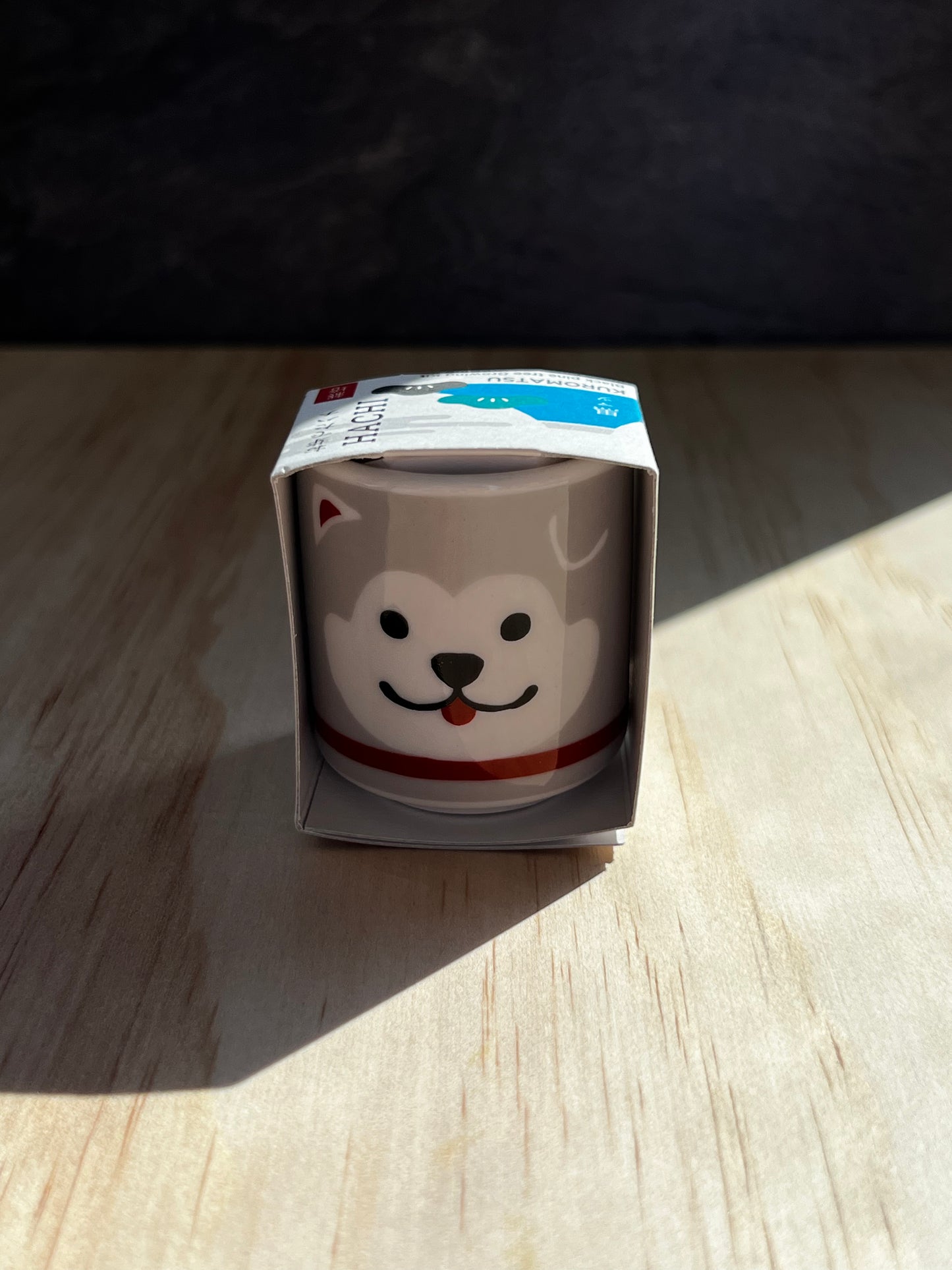 Omedeta Ochoko – Hachiko (Gray) with Black Pine Growing Kit