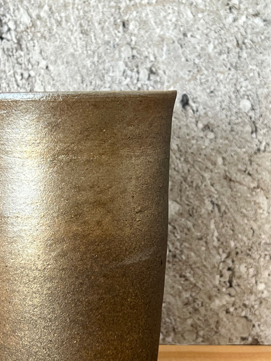 Bin Akiyama – Carbon-Fired Ceramic Cup (Kasama Ware)