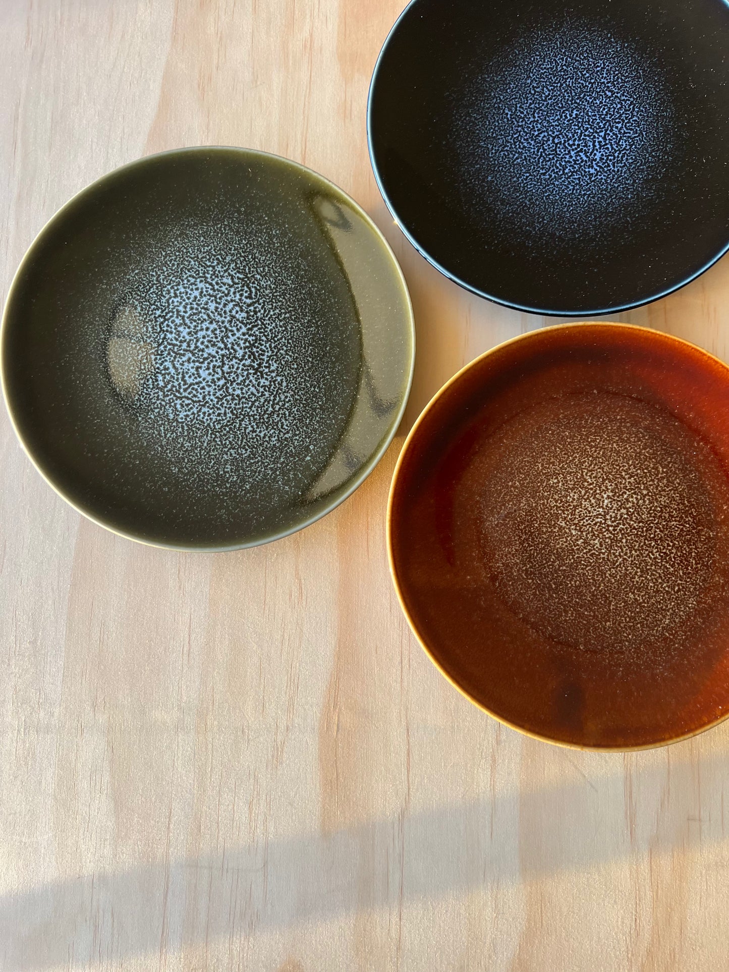 Mino Ware Plate  (Diameter 215mm) – Lapis Blue Crystal Glaze