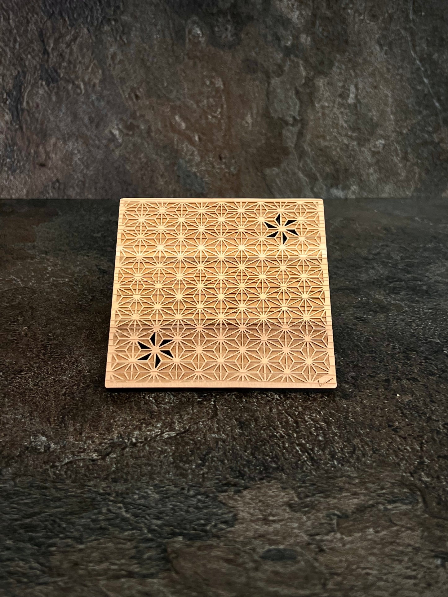 Wooden Coaster with Asanoha Pattern – Tosa Reihoku Cedar