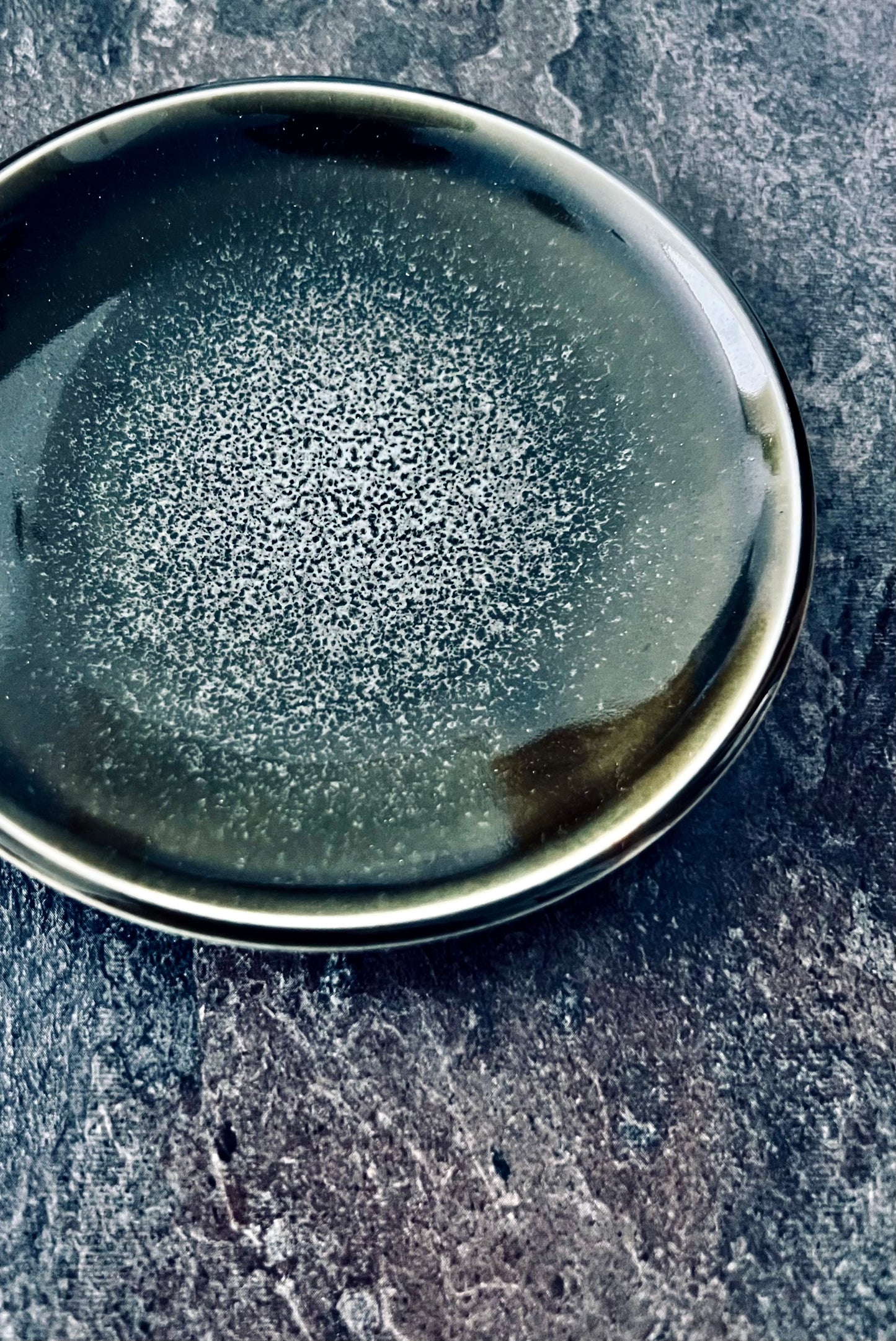 Mino Ware Small Plate – Oribe-Inspired Crystal Glaze