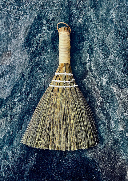 Handcrafted Mini Broom – Natural Japanese "Koujin" Style