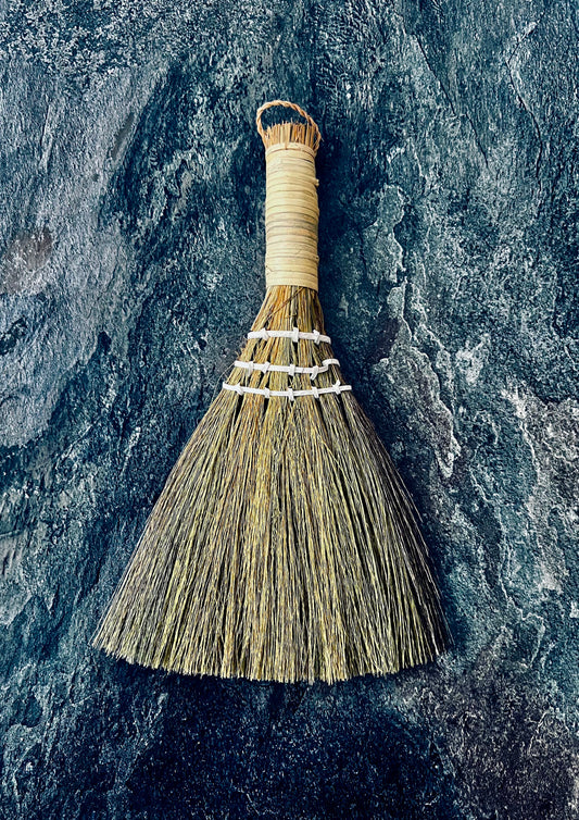 Handcrafted Mini Broom – Natural Japanese "Koujin" Style