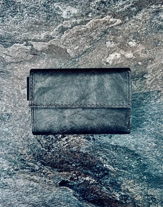 Situs Minimalist Wallet – Made with Tyvek® "Dark Brown"