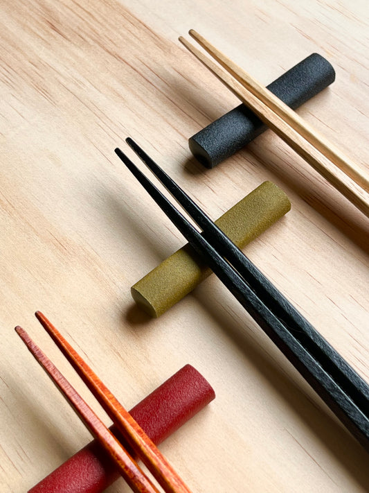 Minimal Japanese Chopstick Rest "Brown"