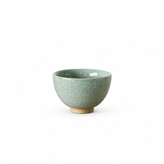 [Arita Ware] Celadon Glaze with Ice-Crackle Pattern (Kanyu) small bowl -Light gray-