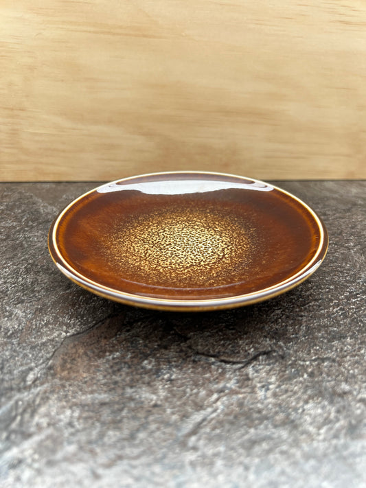 Mino Ware Small Plate – Kiln-Effect with Gold Accent