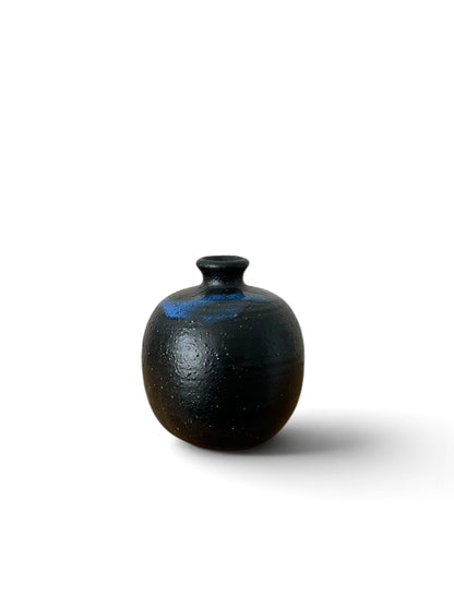 Mino Ware Handmade Bud Vase “Shinkai” (Deep Sea)