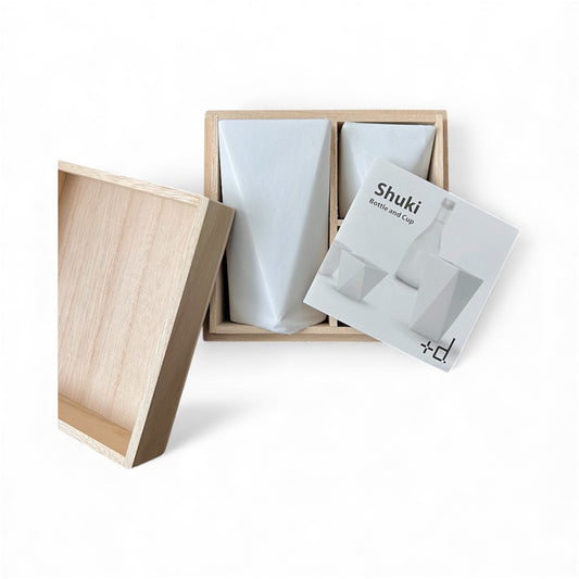 Shuki Designed by Daisaku Choh – Bottle and Cup