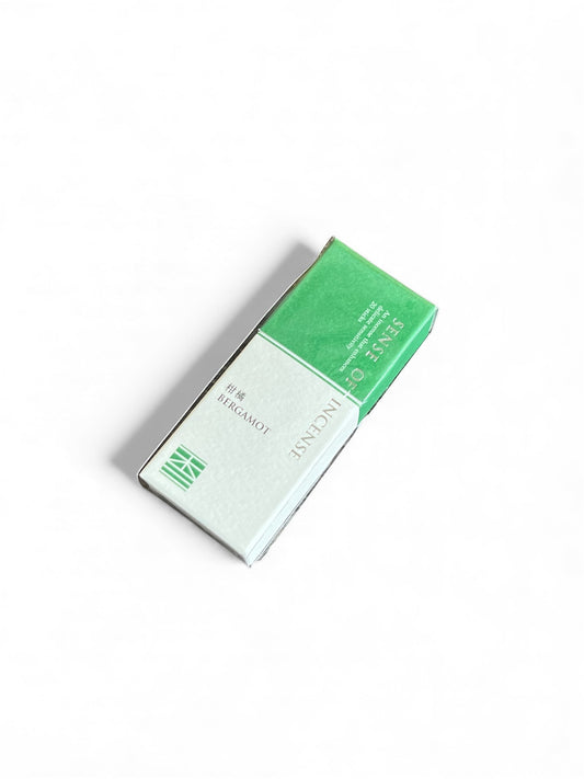 KOSAIDO KYOTO – SENSE OF INCENSE: Citrus Incense Sticks (20 Sticks) with Aluminum Holder