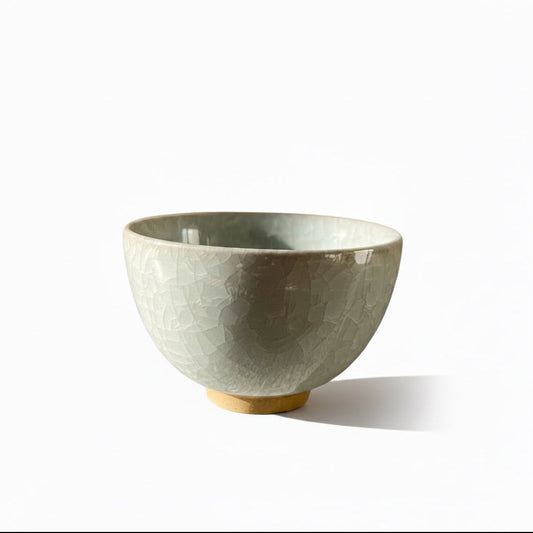 [Arita Ware] Celadon Glaze with Ice-Crackle Pattern (Kanyu) Teacup -Light gray-